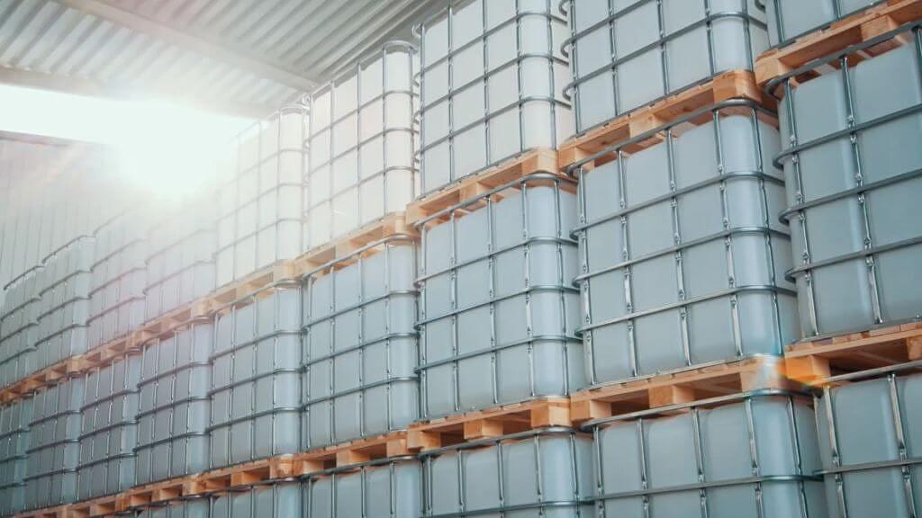 Еврокуб 1000 л в обрешетке на деревянном поддоне, пищевой фото 5