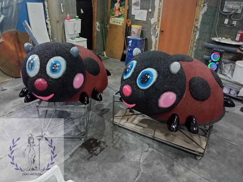 Фигура из стеклопластика «Божья коровка» фото 1
