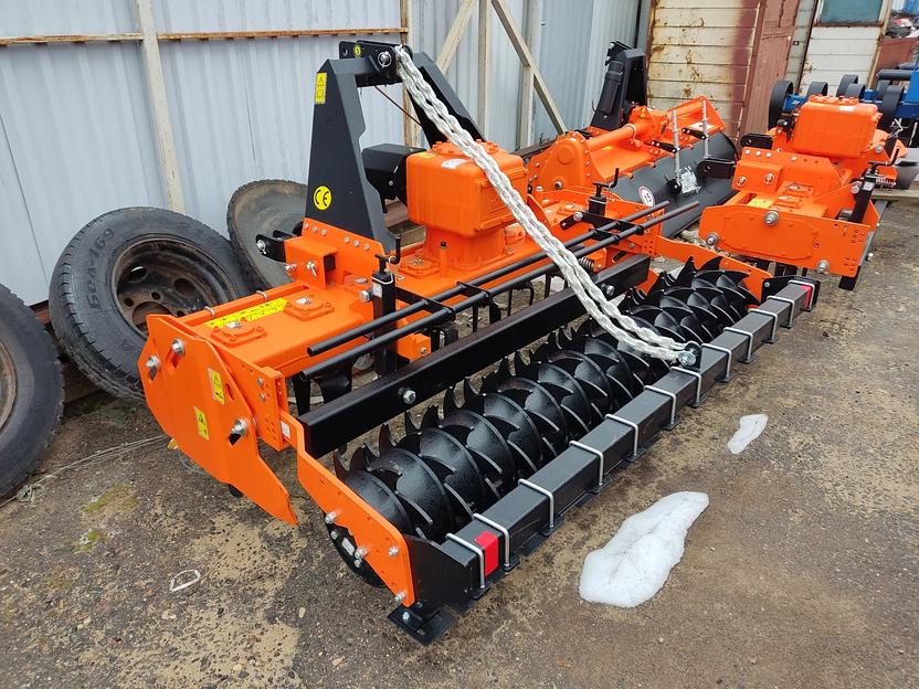 Вертикальный фрезерный культиватор фото 1