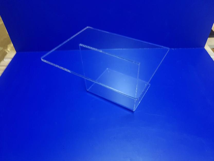 Столик из оргстекла для планшета или ноут бука. фото 3