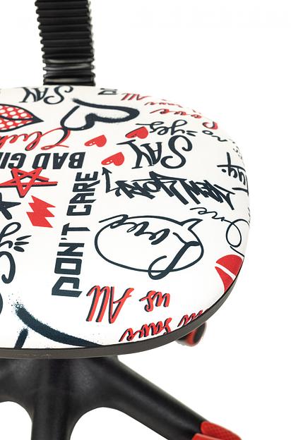 Кресло детское Бюрократ CH-299-F красный TW-35N сиденье мультиколор красные губы сетка/ткань крестов. пластик подст.для ног фото 6