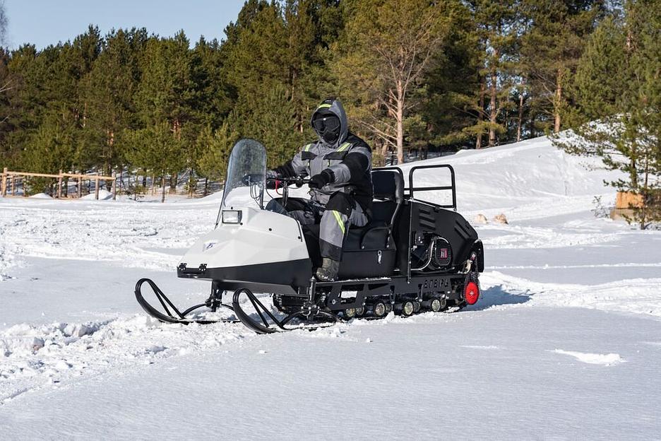 Снегоход Бурлак Егерь 15 л.с., 2700*1100*1310 мм. Подвеска: катковая. фото 4