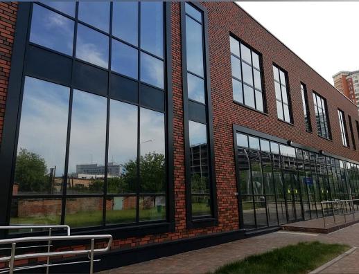 Установка дверей, окон, перегородок и витражей фото 5