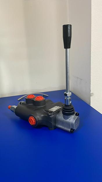 Гидрораспределители с ручным управлением фото 3