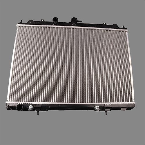 Радиатор охлаждения двигателя   SM-21460-8H303   21460-8H303   QR20 T30   SUMOMOTO фото 1