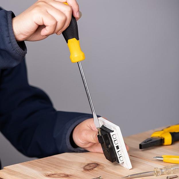 Шлицевая отвертка Deli DL6351251 5х125мм Материал: CR-V. Двухкомпонентная ручка. Хромированная. фото 6