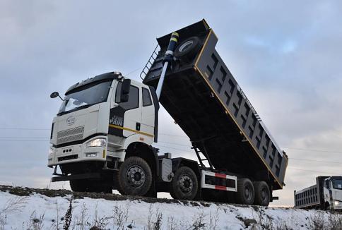 Тягач FAW 8x4 фото 1