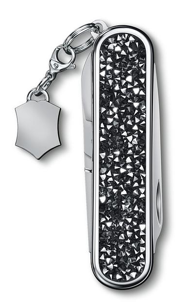 Нож перочинный Victorinox Classic Brilliant Crystal (0.6221.35) 58мм 5функц. черный/серебристый подар.коробка фото 3
