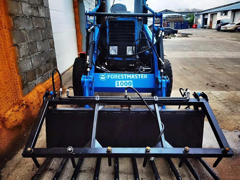 Погрузчик фронтальный ПФУ-1,0 Лесник (кун) фото 10