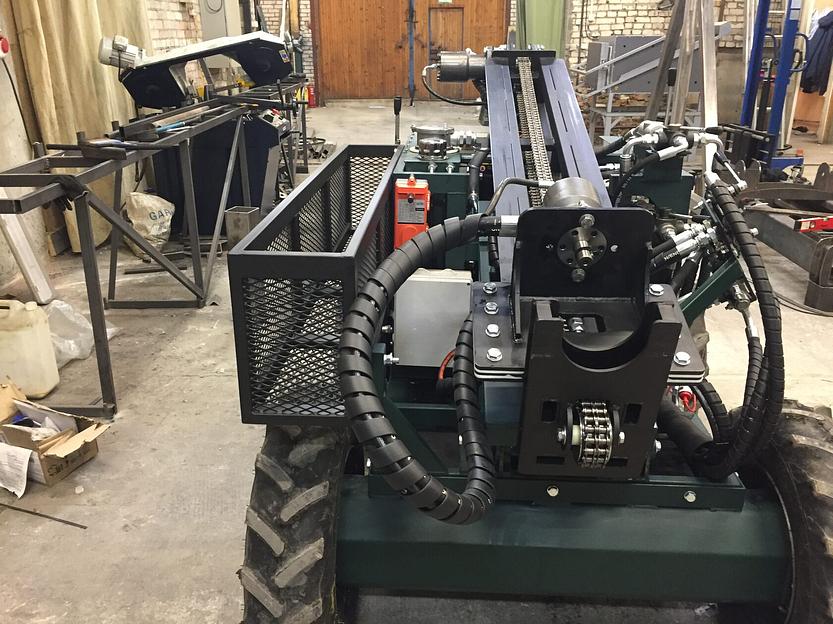 Малогабаритная самоходная буровая установка  для инженерно-геологических изысканий фото 6