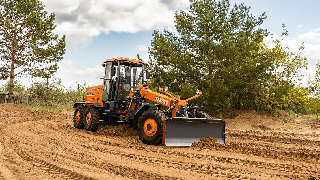 Автогрейдер UMG ГС-14.02 фото 7