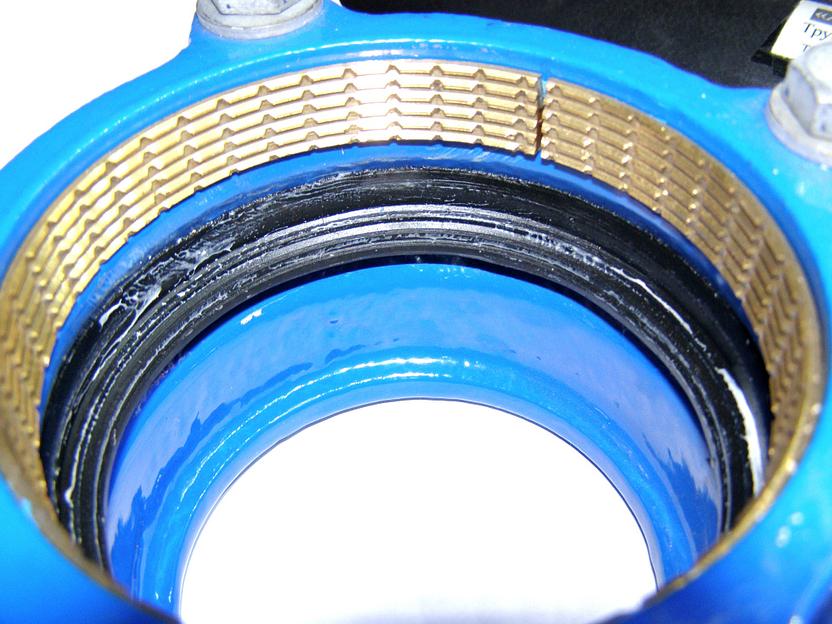 Обжимной фланец для ПЭ труб 90 мм фото 1