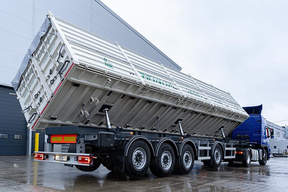 Зерновоз самосвальный стальной 46-58 м³ 914295-01 фото 1