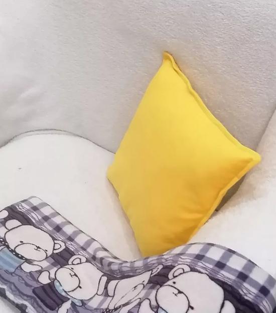 Декоративная подушка на диван 2 шт желтый цвет ОПТ фото 3