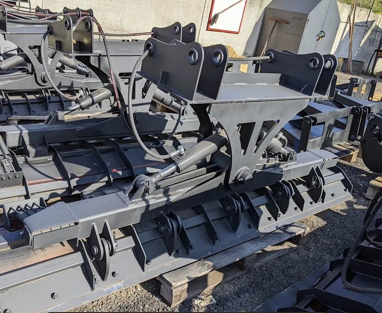 Отвал с гидроповоротом для экскаватора погрузчика JCB фото 2