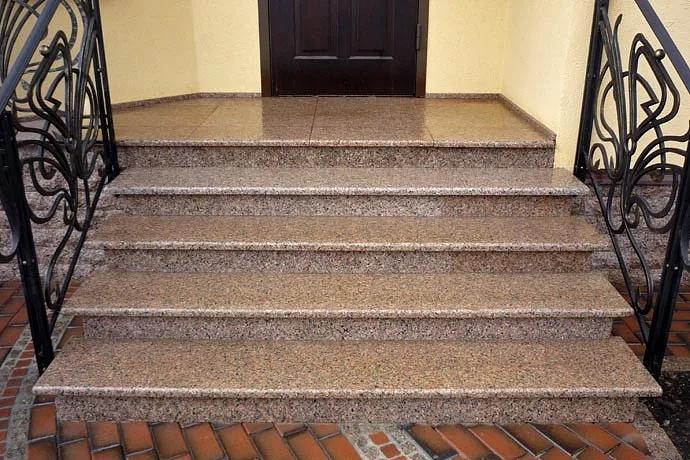 Лестница из гранита фото 1