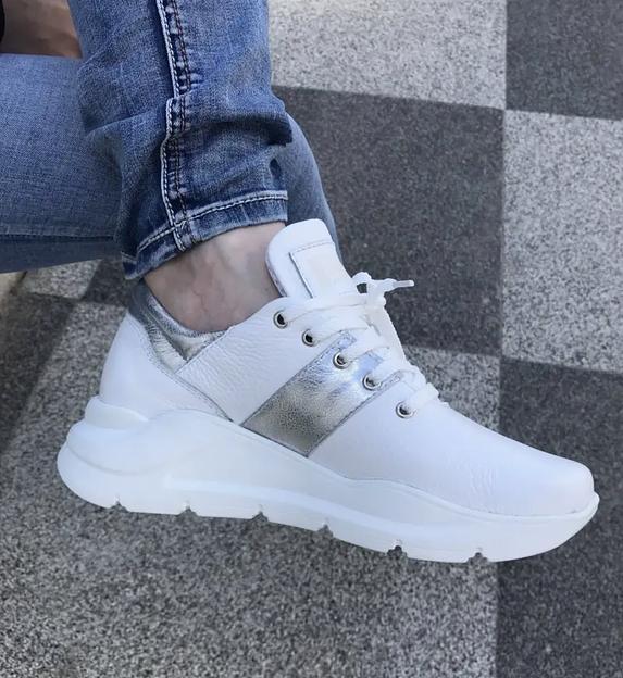 Кроссовки кожаные BuzShoes белые серебристые вставки ОПТ фото 2