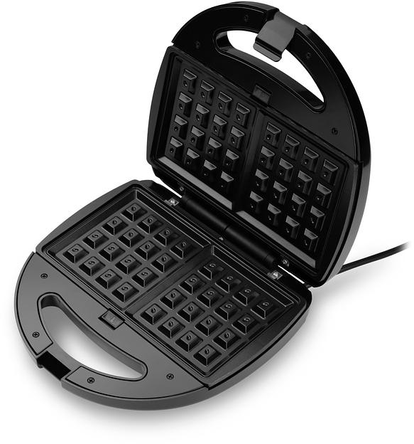 Сэндвичница Starwind SSW2346 750Вт черный/серебристый фото 5