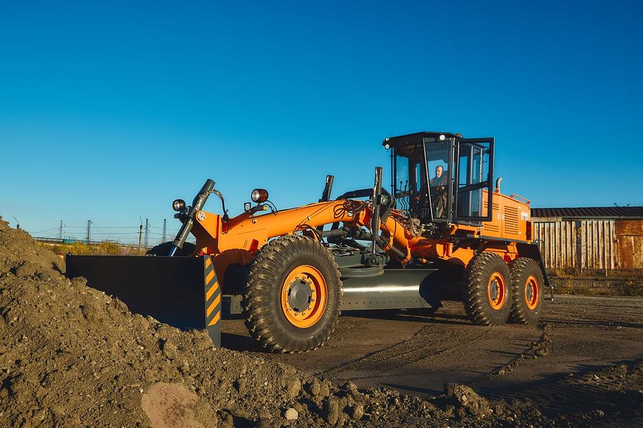 Автогрейдер UMG ДЗ-250 фото 10