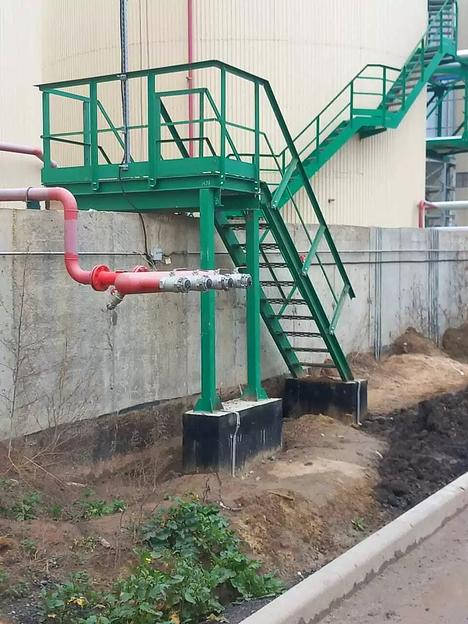 Лестницы и площадки для промышленных предприятий - Стальные металлоконструкции фото 1