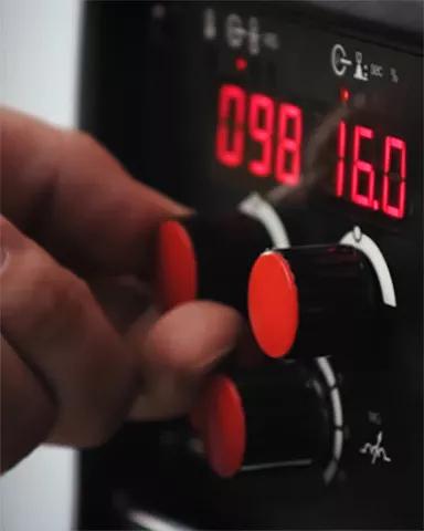 Услуга по обучению сварщиков с нуля фото 3