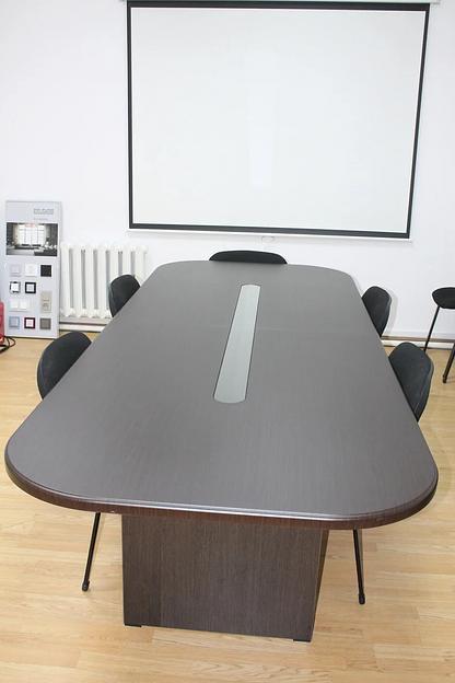 Изготовление стола для конференций на заказ фото 2