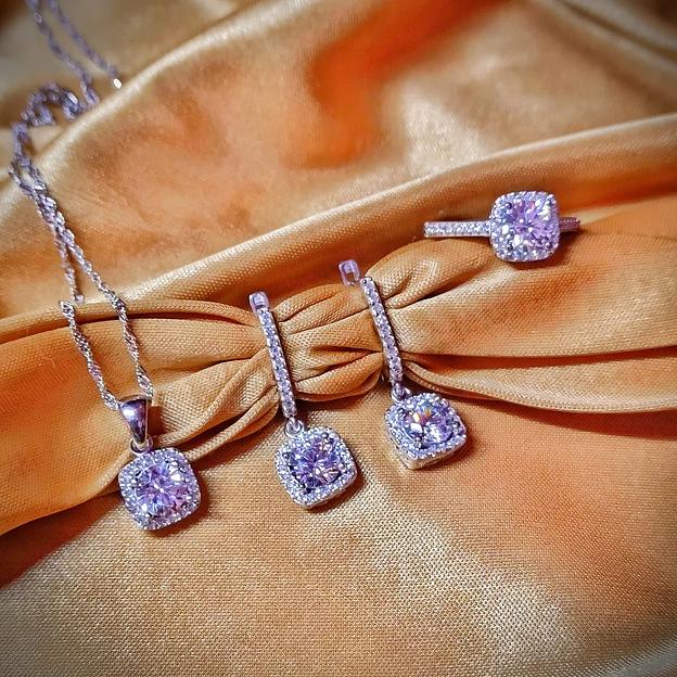Комплект из серебра «Миранда» с розовыми муассанитами фото 1