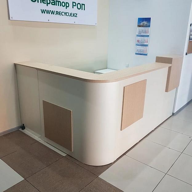 Изготовление стойки администратора (ресепшен) на заказ фото 4