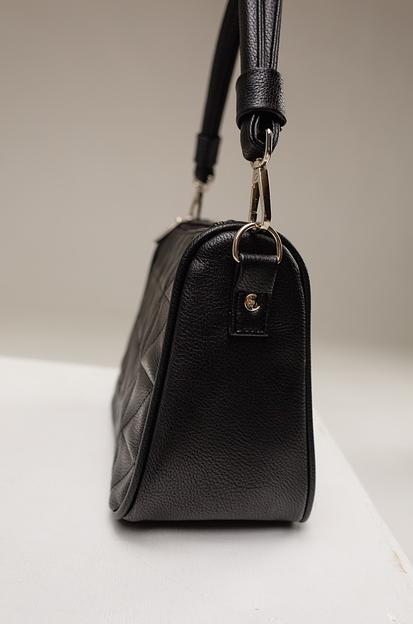 Женская сумка стеганая через плечо чёрная опт фото 4