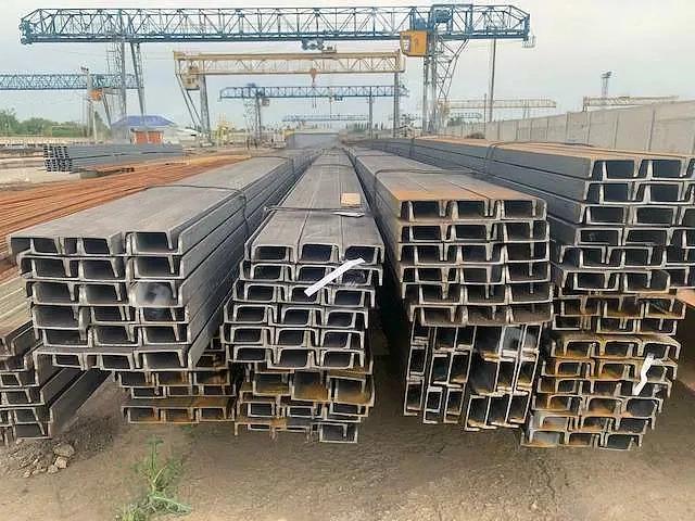 Швеллер стальной горячекатаный фото 9