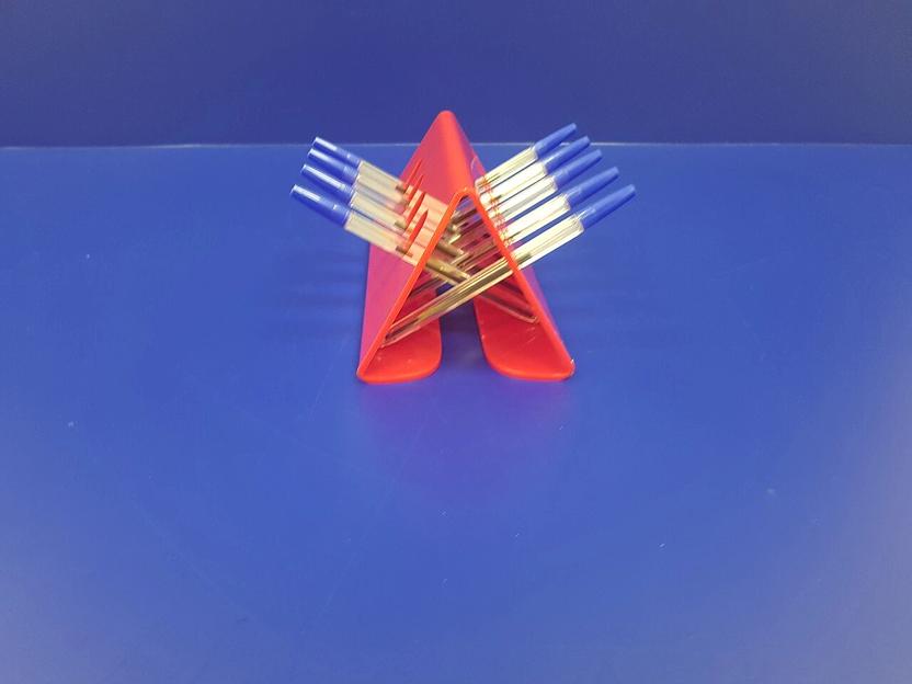 Подставка для ручек карандашей кистей 9 секции.(домик цвет красный) фото 2