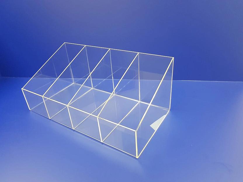 Диспенсер для прилавка магазина.4 секций х150мм. фото 1