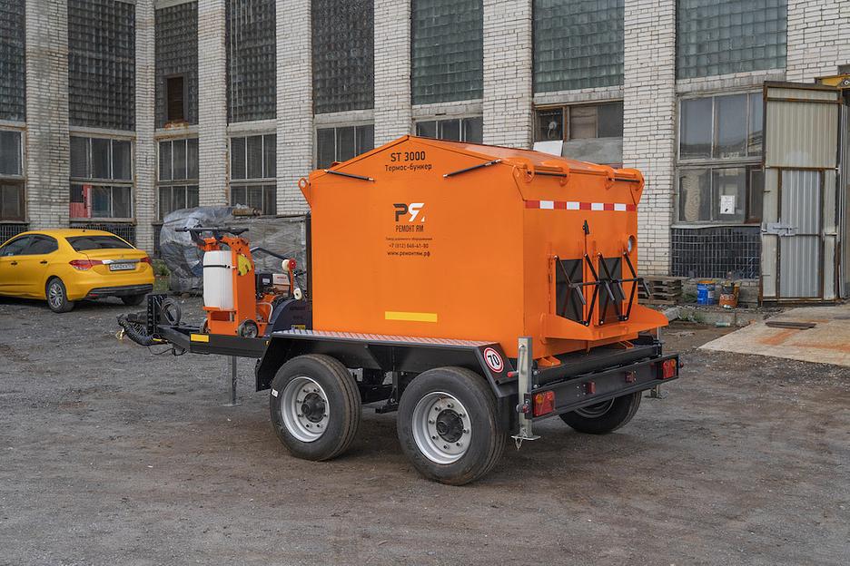Машина для ремонта асфальта ST 3000 с термос-бункером фото 2