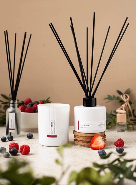 Свеча ароматическая Aesthete home «Very Berry» 250 мл ОПТ фото 3
