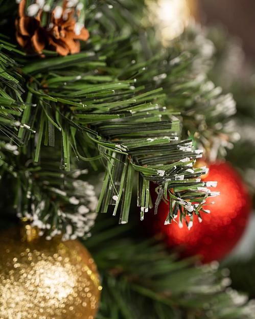 Ель с инеем и шишками B2 «Повесть» опт фото 9