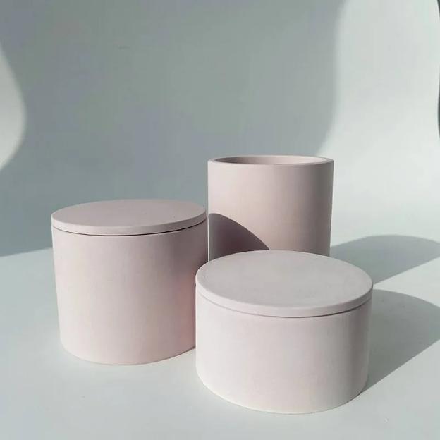 Свеча из кокосового воска Razzo room «XS SLIM» в гипсовом подсвечнике ОПТ фото 1