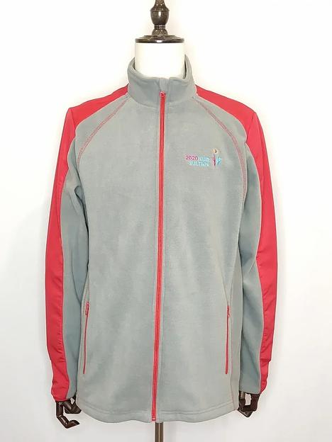 Пошив и изготовление флисовых курток  фото 1