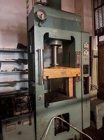 Пресс гидравлический ДГ 2430 фото 5