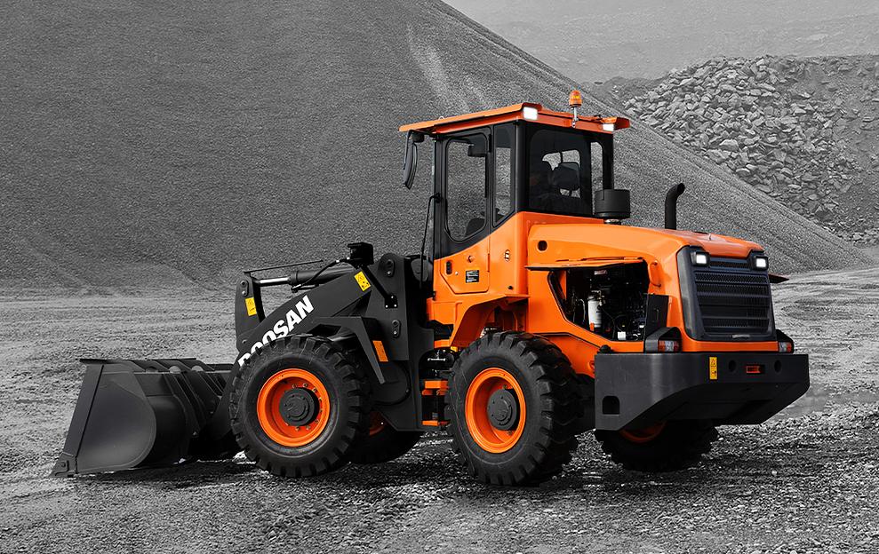 SD Колесный погрузчик SD200-3 фото 2