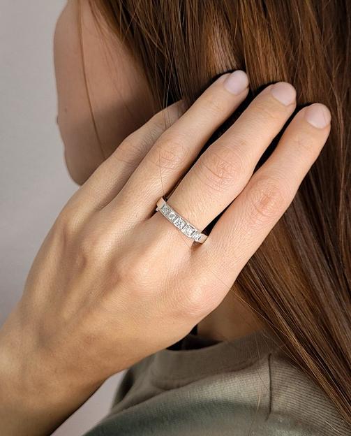 Серебряное кольцо с крупными фианитами 925 фото 5