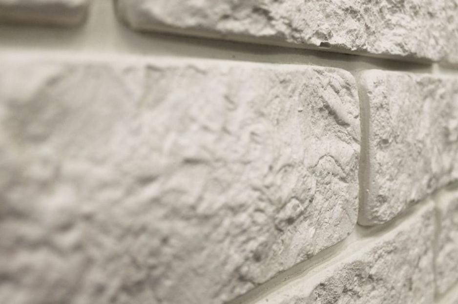 Гипсовый камень Колотый кирпич Белый фото 3