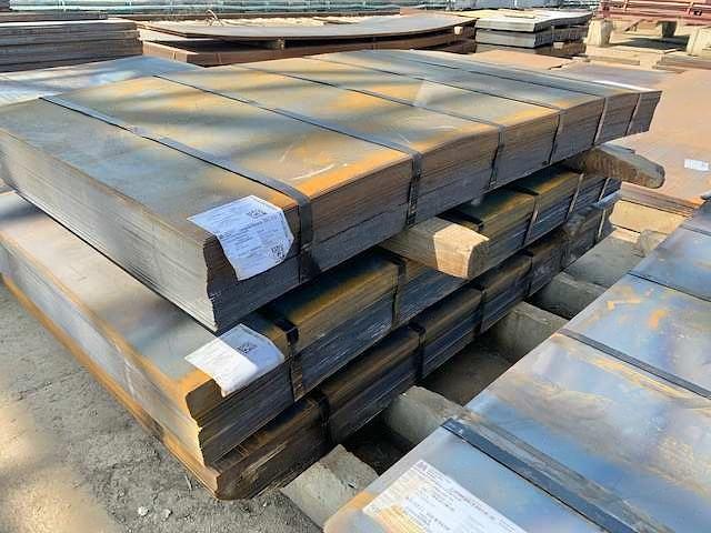 Лист стальной горячекатаный фото 3
