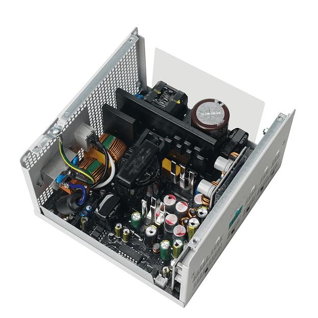Блок питания ПК Deepcool PN750M WH (R-PN750M-FC0W-WGEU) фото 8