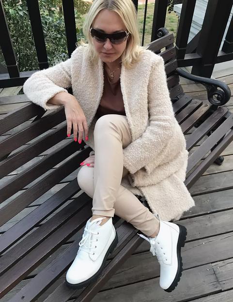 Ботинки BuzShoes белые с черной подошвой ОПТ фото 6