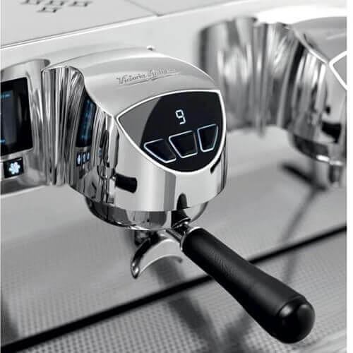 Кофемашина эспрессо рожковая Victoria Arduino Eagle One 2 groups White color, цвет корпуса белый фото 3