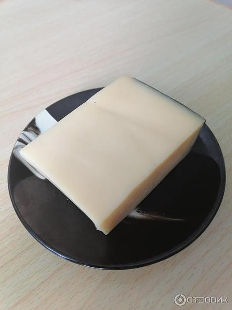 Сыр «Фрибуршен» 50 % круг фото 3