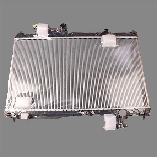 Радиатор охлаждения двигателя SM-16400-37280 16400-37280 2ZR/3ZR ZRR80 SUMOMOTO фото 1