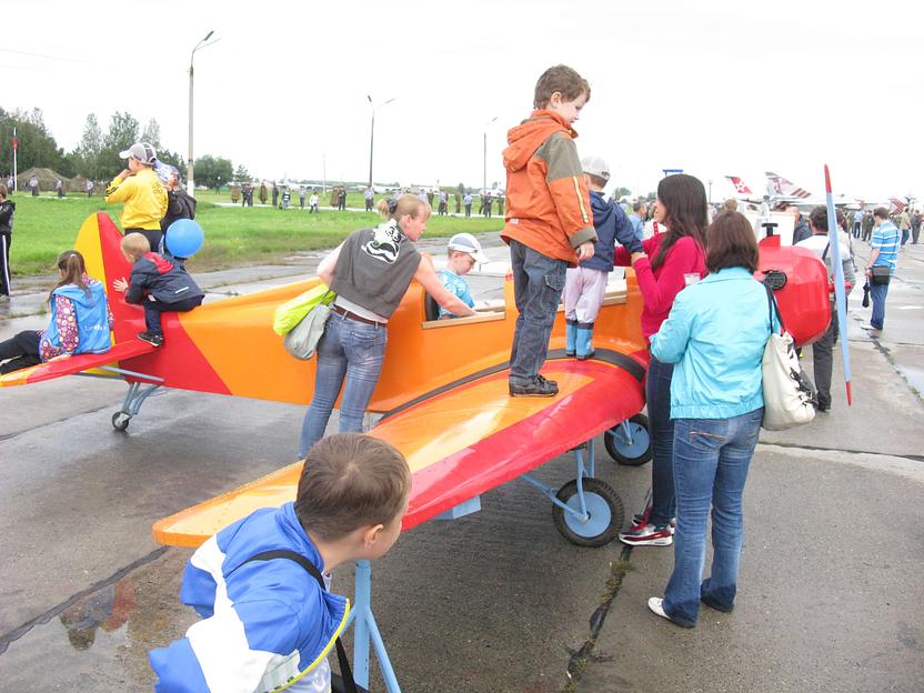 Игровой комплекс для детей и молодежи копия самолета УТ-2 и другие. фото 7