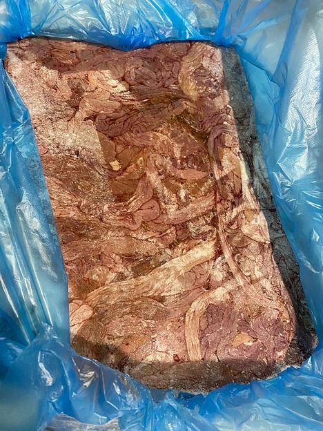 Свиная тонкая прямая кишка замороженная фото 1