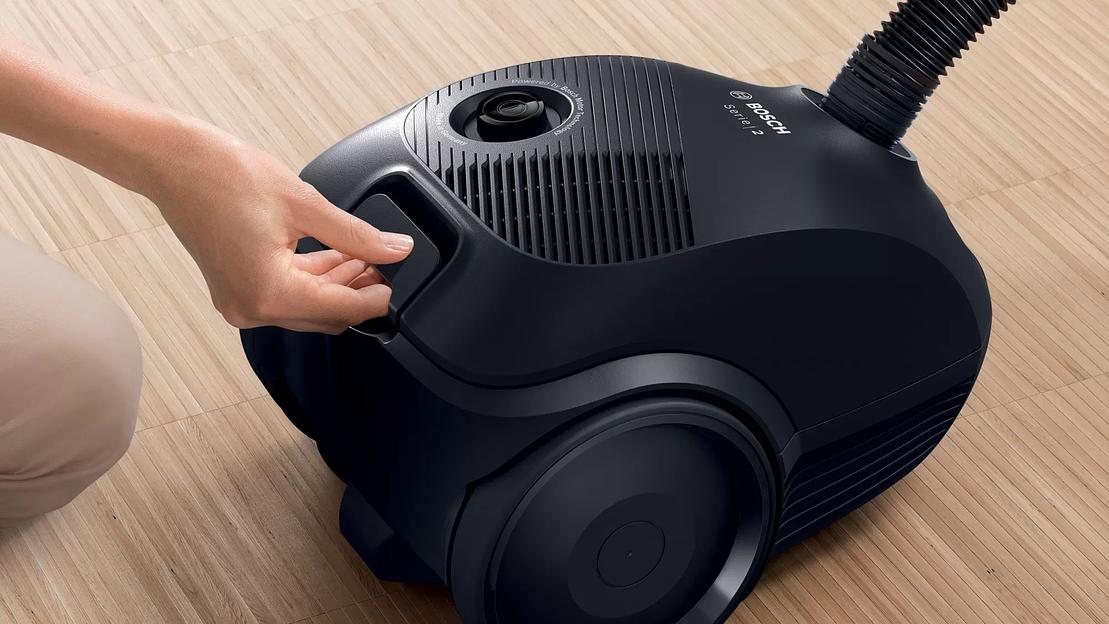 Пылесос Bosch BGBS2LB1 600Вт черный фото 3